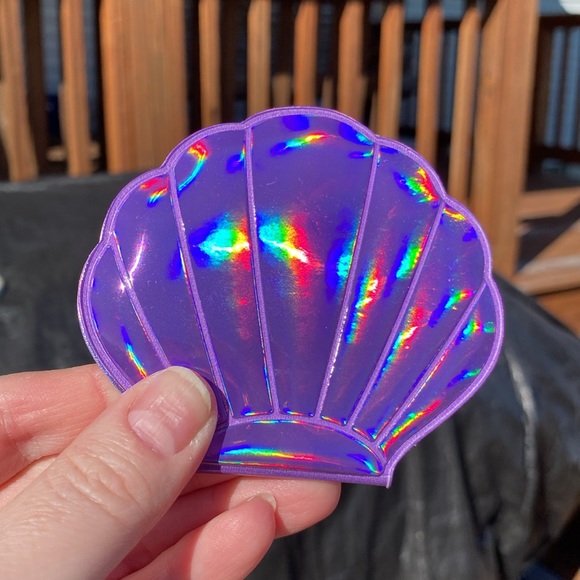 Purple Holographic Sea Shell Compact Mirror - Picture 4 of 15